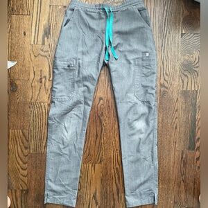 XXS Figs Yola Graphite Scrub Pants